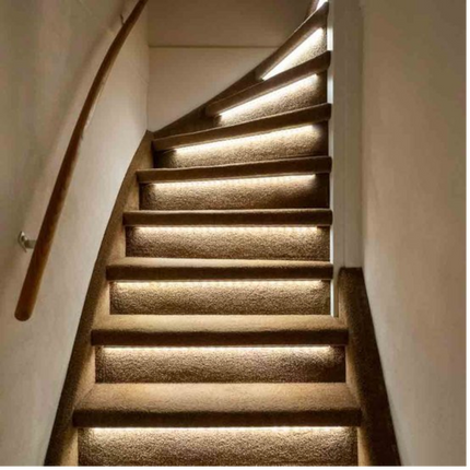 Claveo Dynamische Trapverlichting Set inclusief Bewegingssensoren voor 16 Treden - 50cm